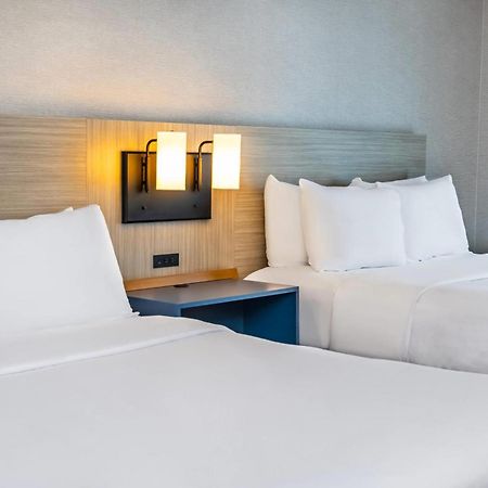 Comfort Inn Laval Exterior photo