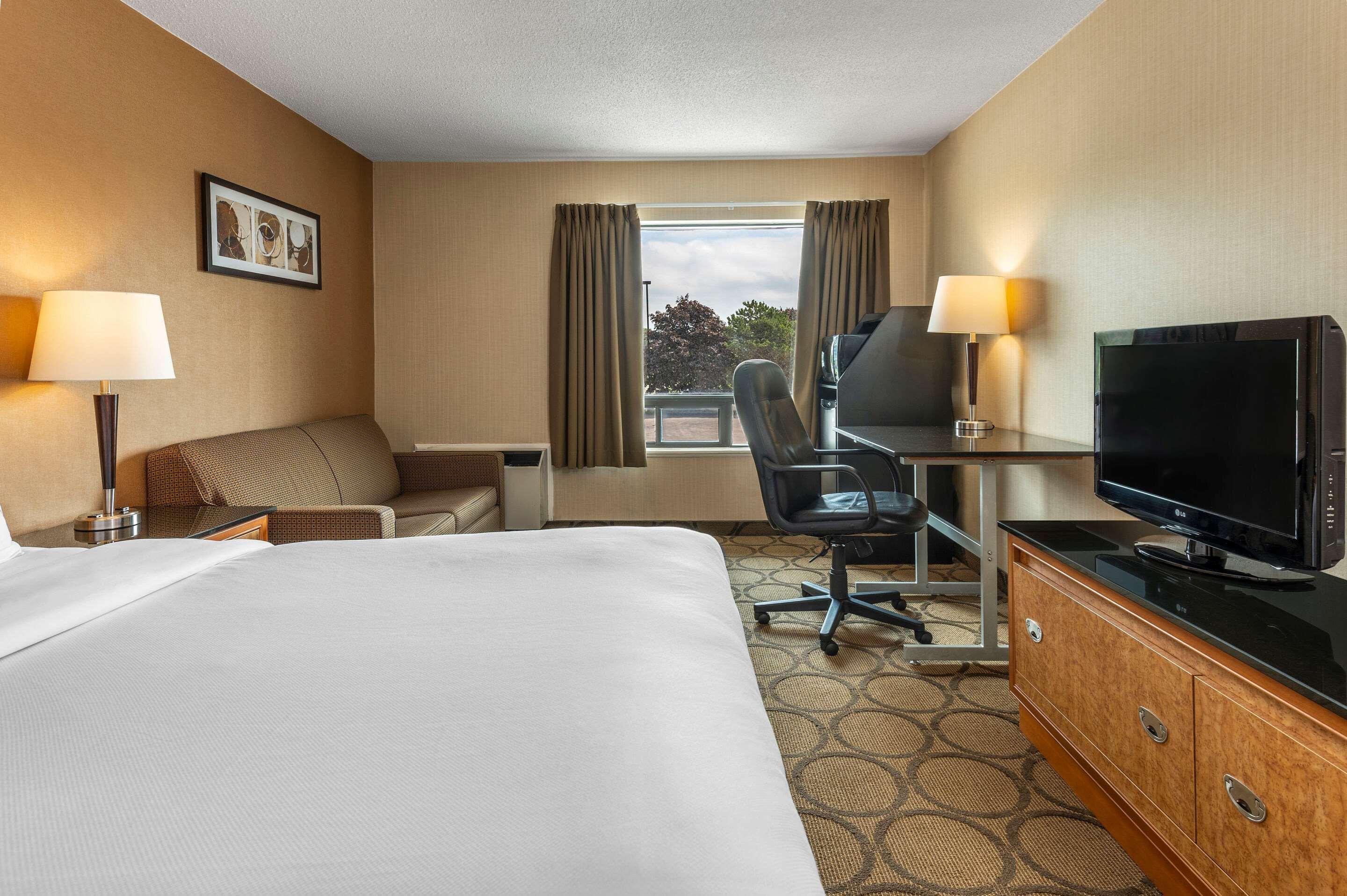 Comfort Inn Laval Exterior photo