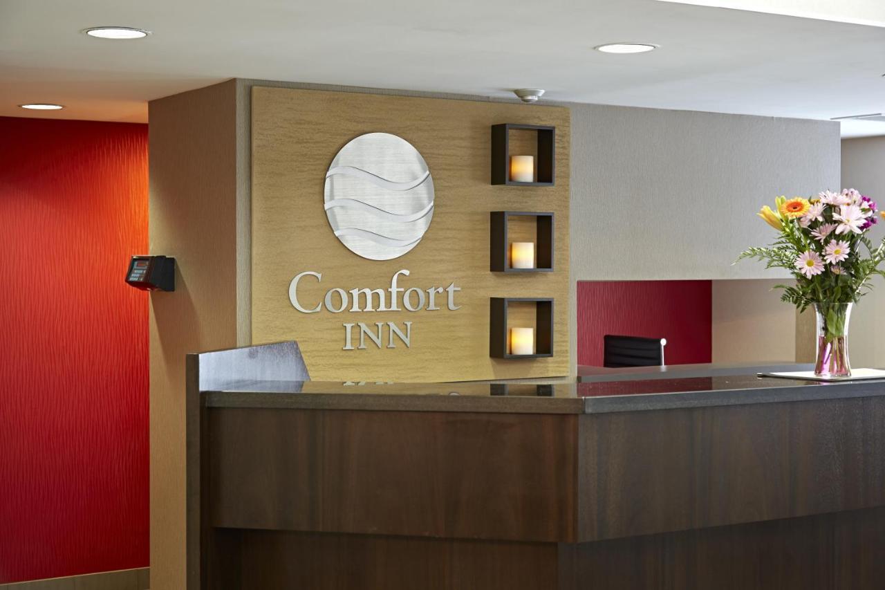 Comfort Inn Laval Exterior photo