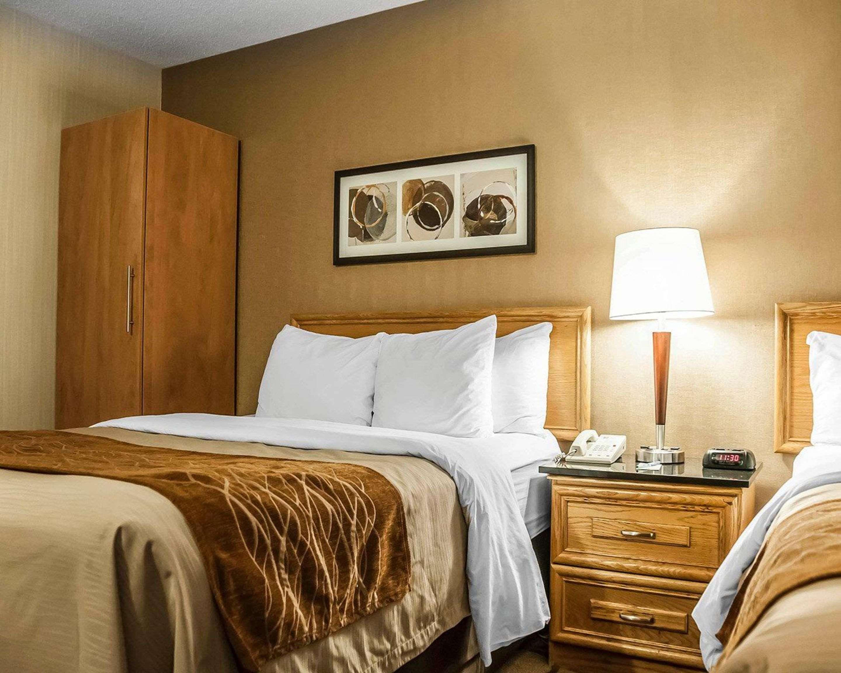 Comfort Inn Laval Exterior photo