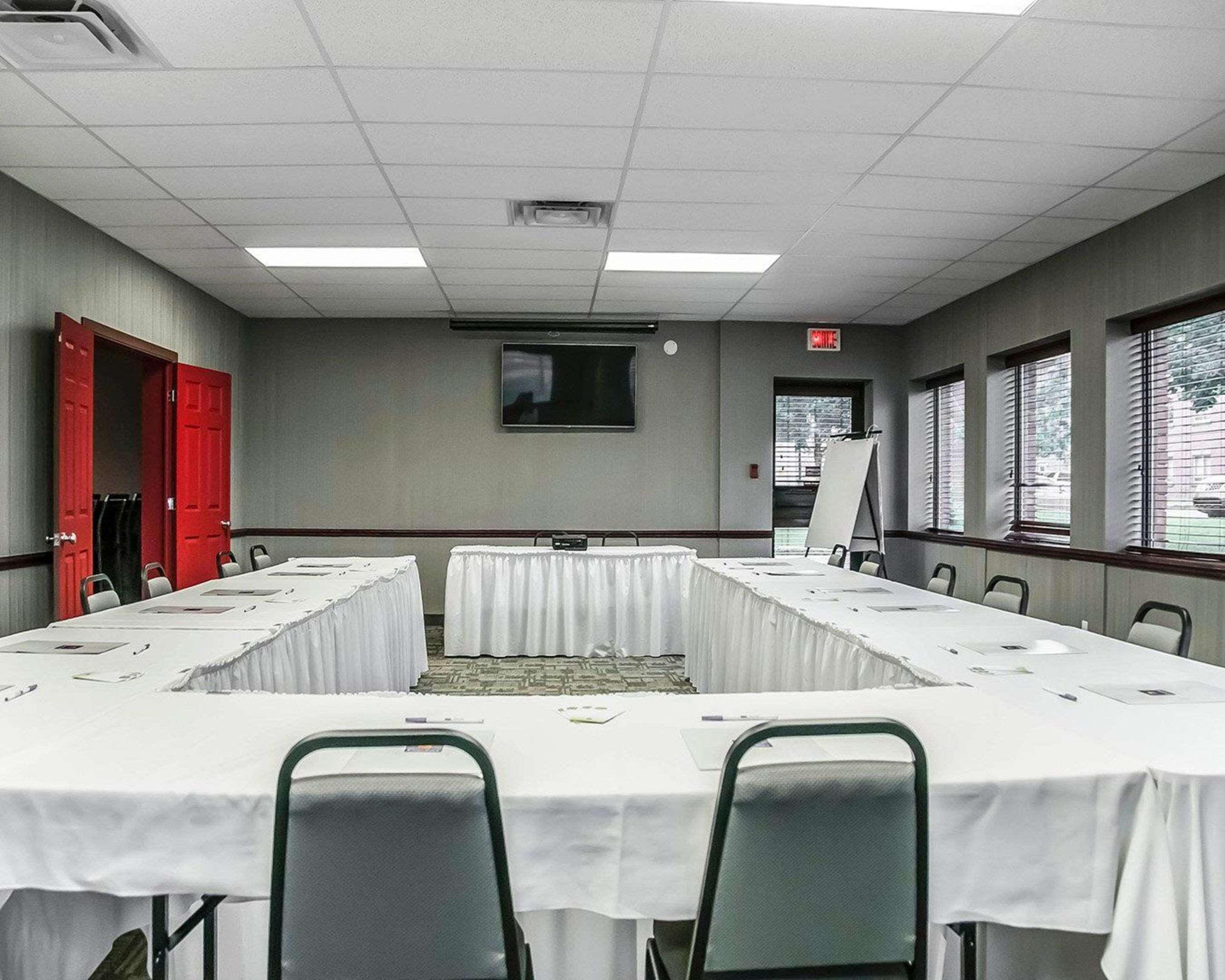 Comfort Inn Laval Exterior photo
