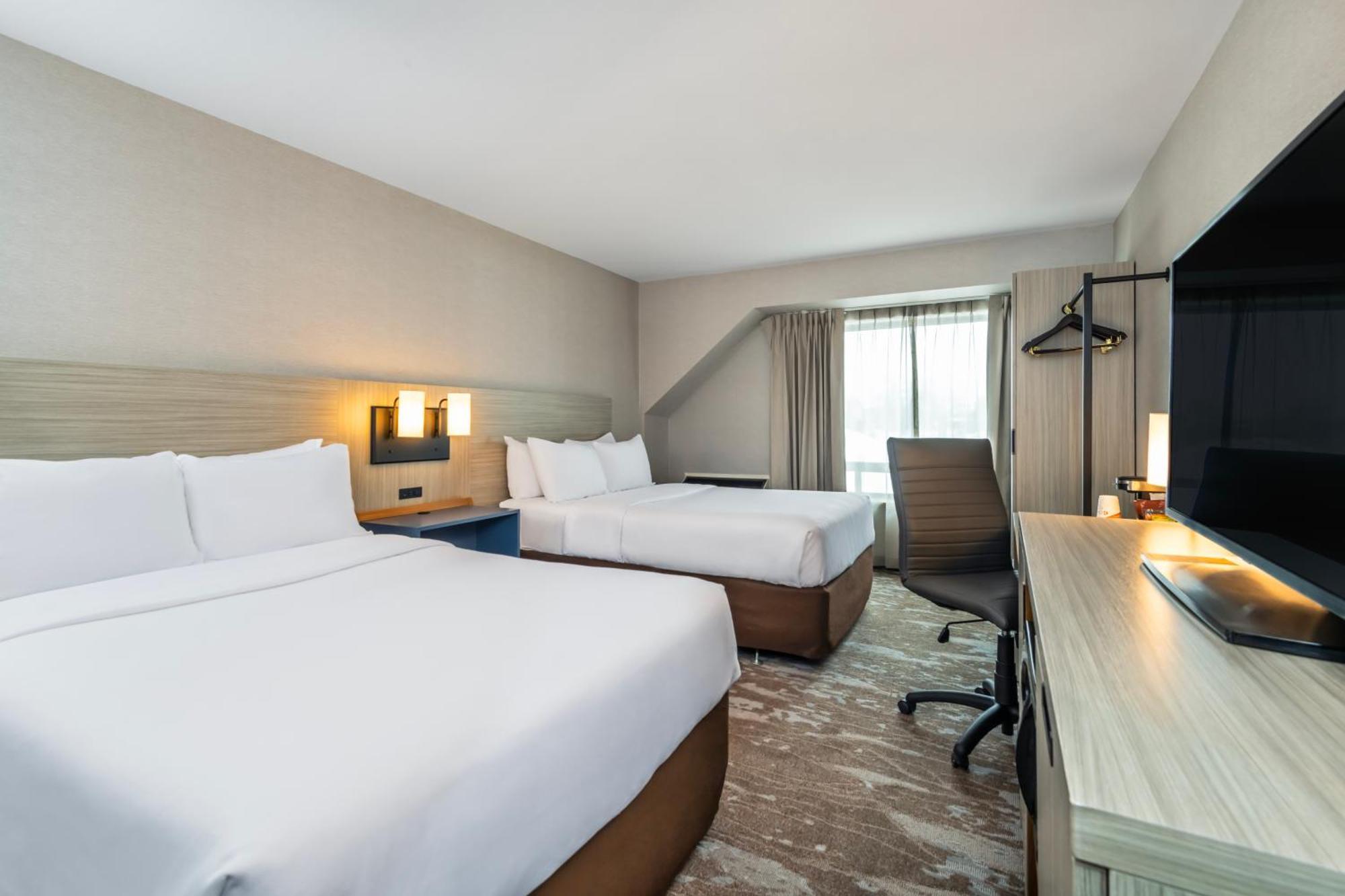 Comfort Inn Laval Exterior photo